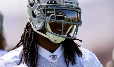Las Vegas raiders Davante Adams will face disciplinary action